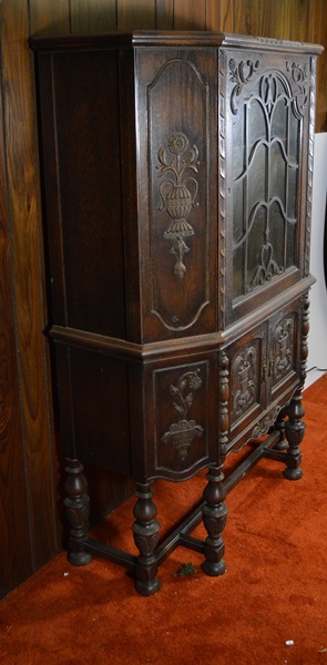 Batesville Cabinet Company China Cabinet