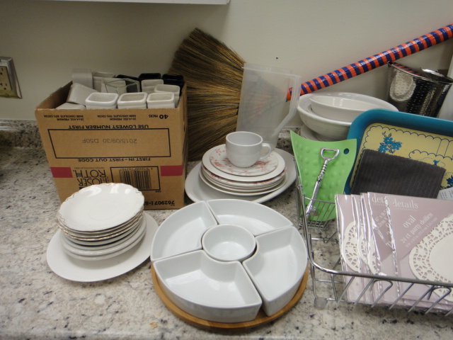 Collection of Kitchen Items