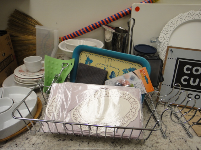 Collection of Kitchen Items