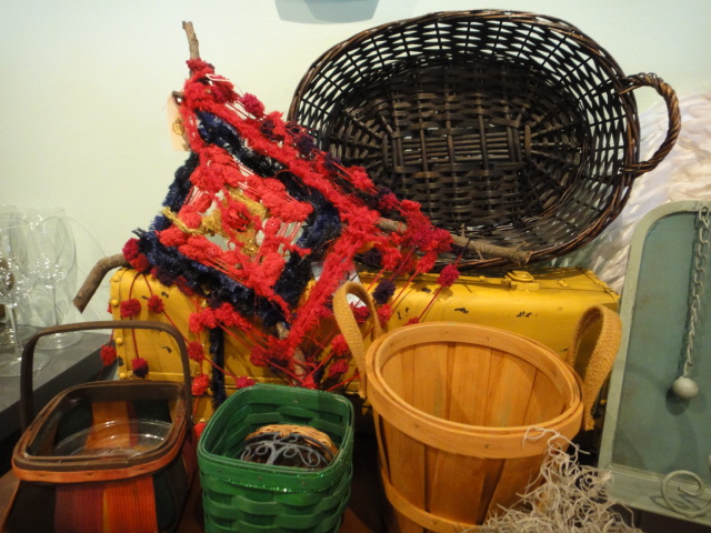 Baskets and Decorative Pieces