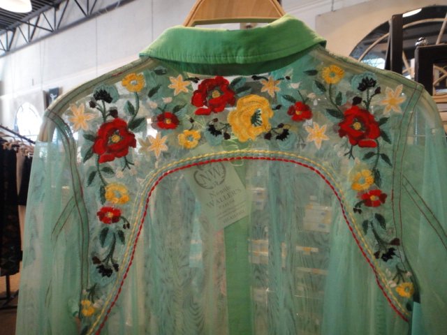 New Double D Ranchwear Carleen Embroidered Outfit Size M