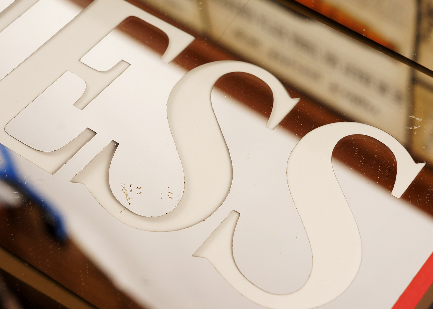 Advertisement Bar Mirrors