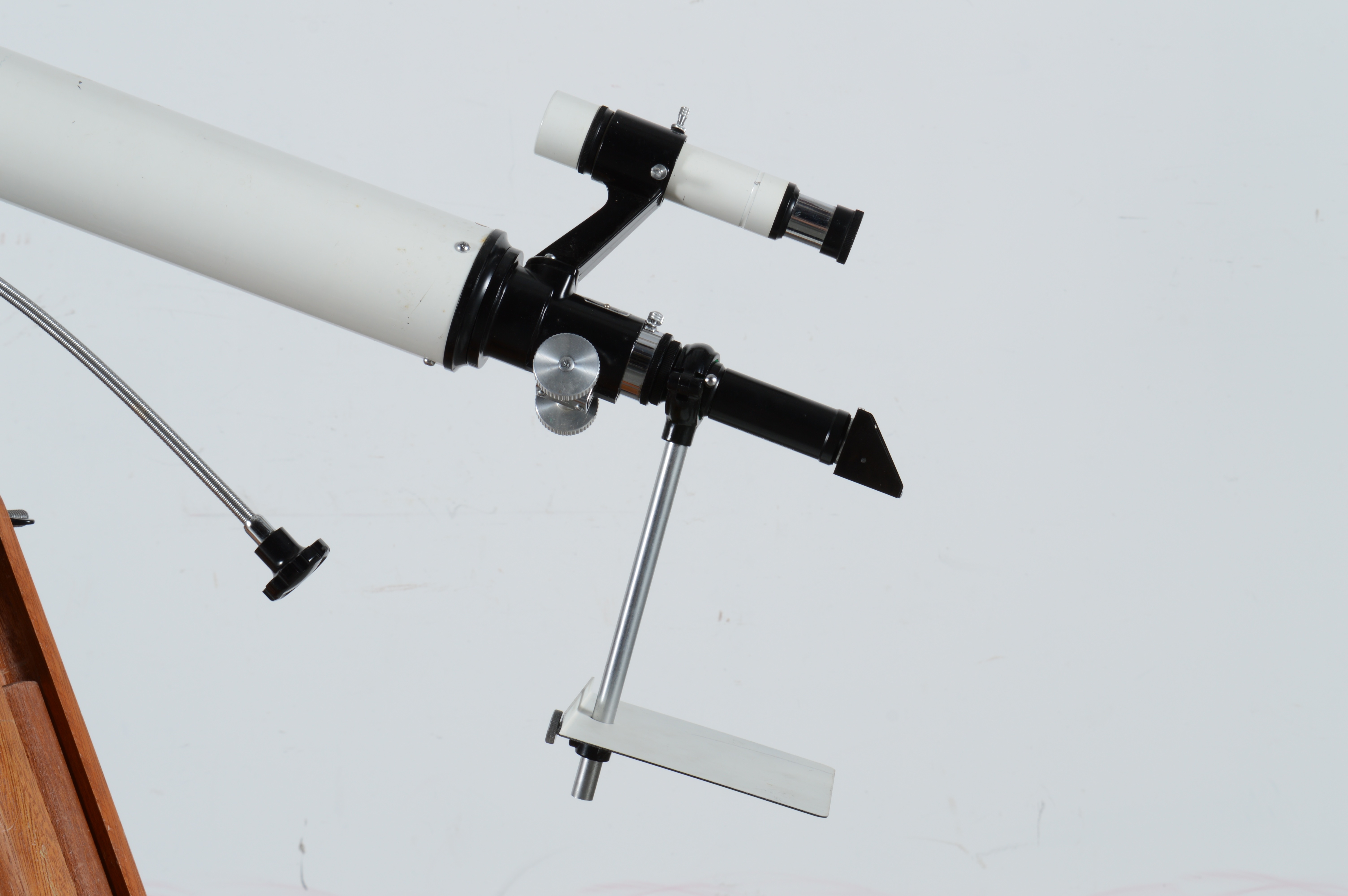 Vintage Tasco 15TE-5 600 Power Telescope with Tripodw