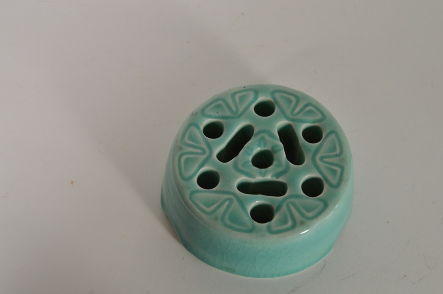 1921 Rookwood Pottery Flower Frog