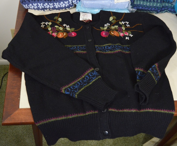 Assortment of Ladies XL Sweaters