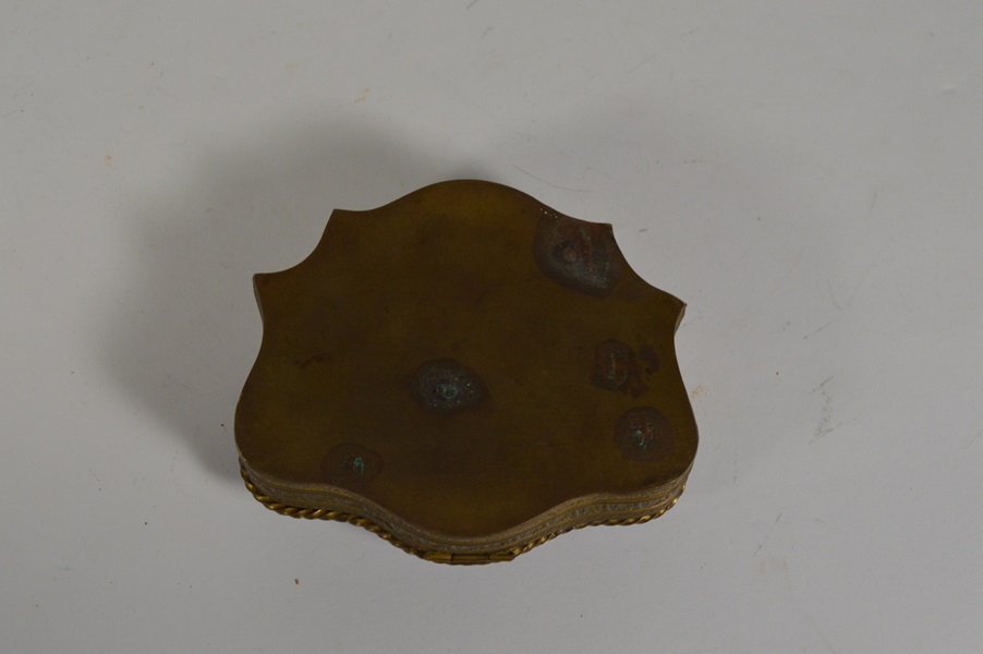 Assortment of Early American Themed Items