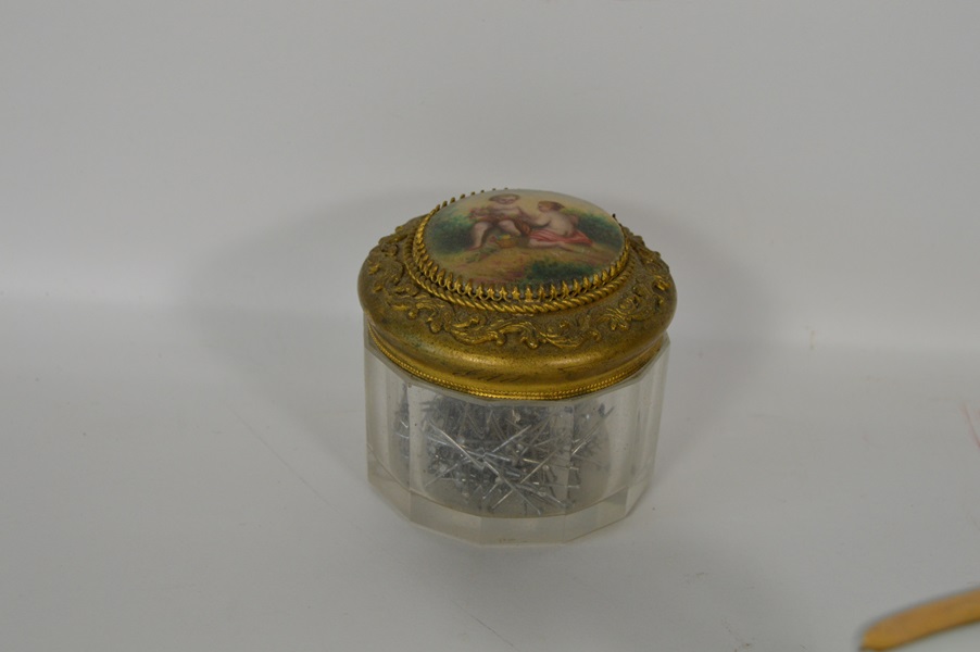 Assortment of Early American Themed Items