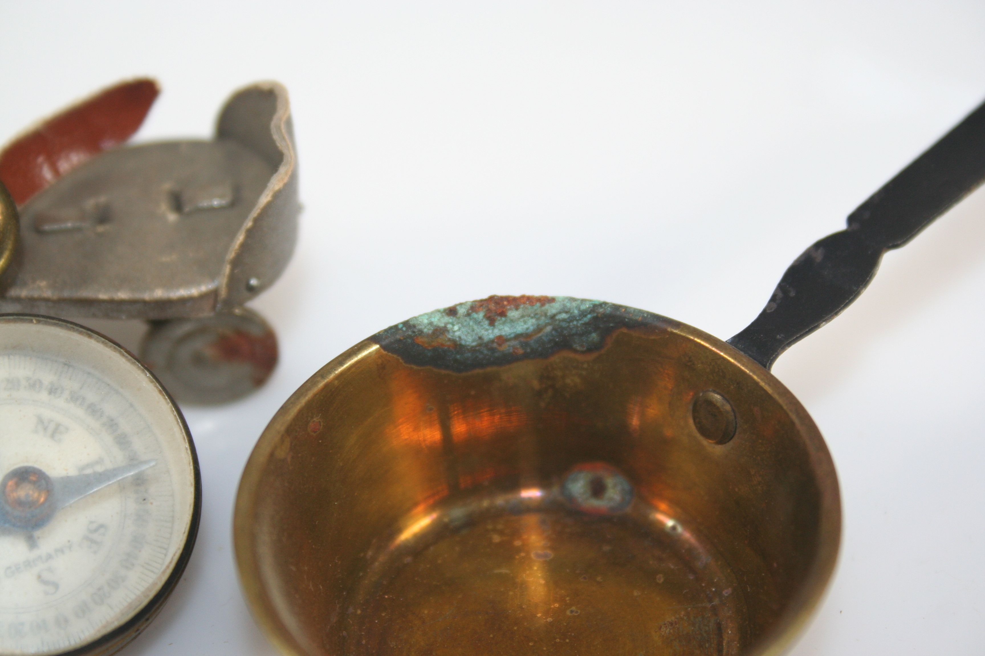 Assorted Antique and Vintage Dollhouse Miniatures