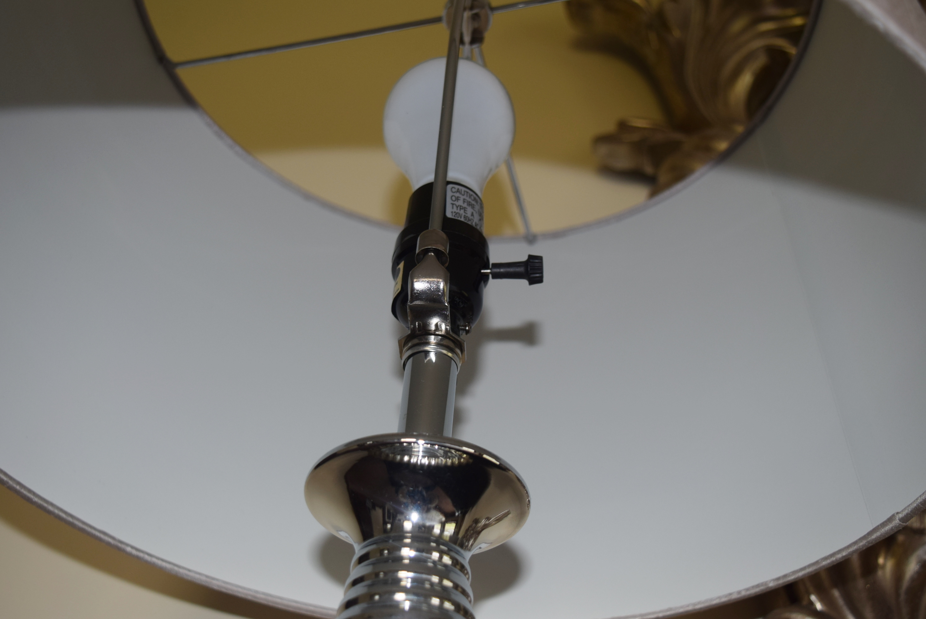 Pair of Chic Contemporary Lamps