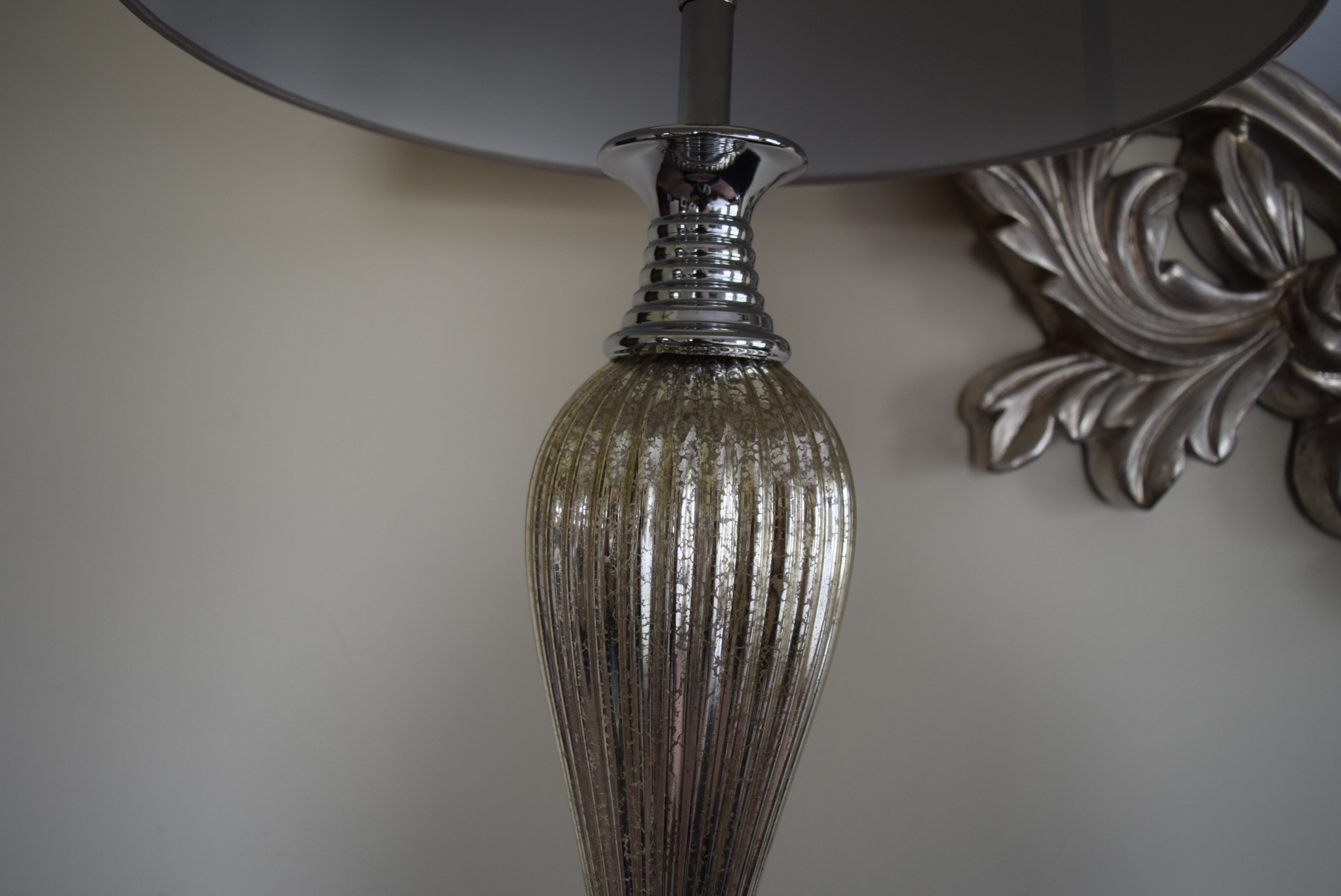 Pair of Chic Contemporary Lamps