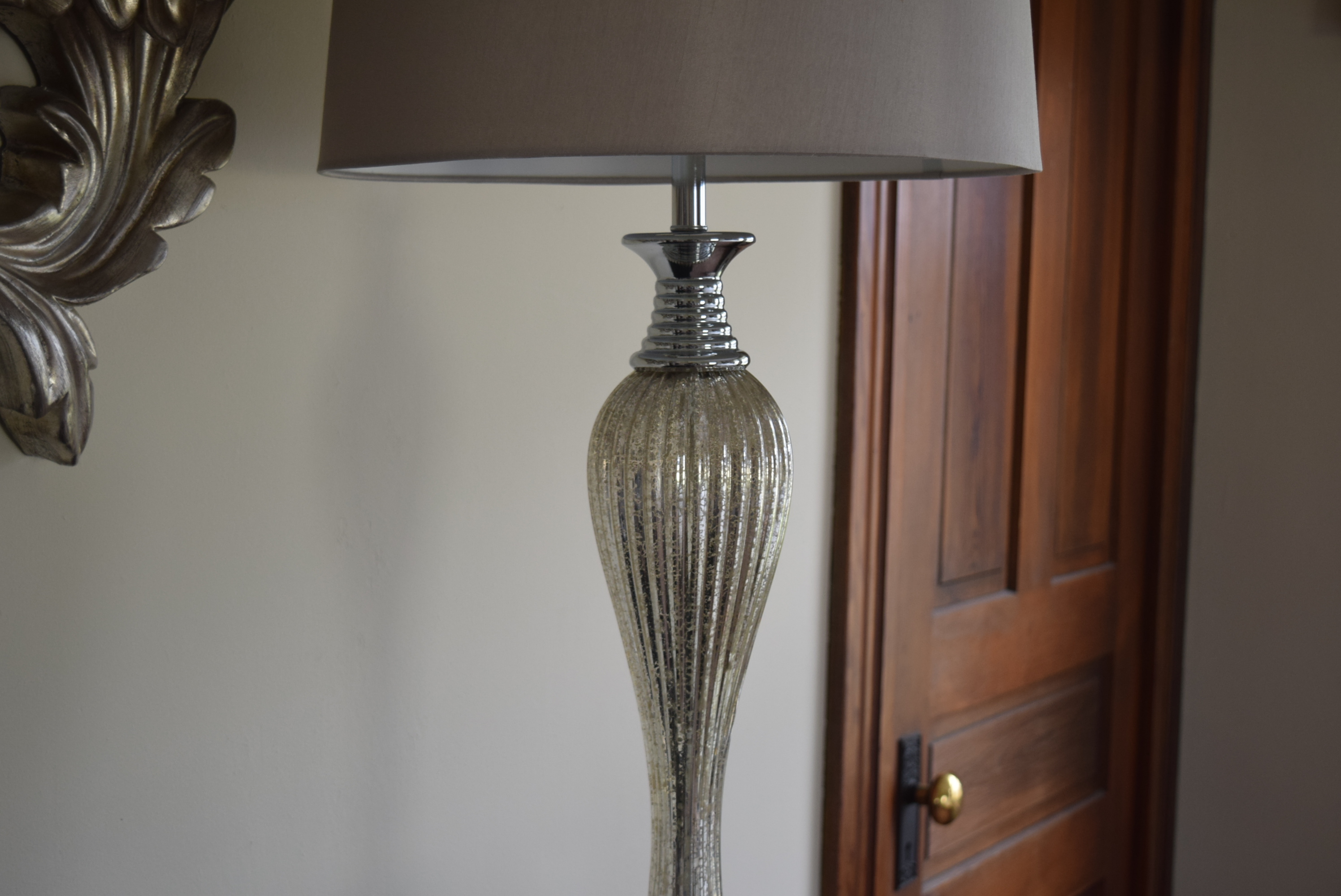 Pair of Chic Contemporary Lamps