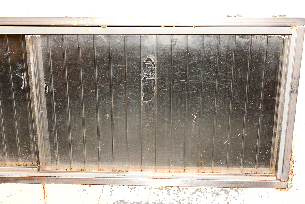 Manitowoc Commercial Ice Make and Follett Storage Bin