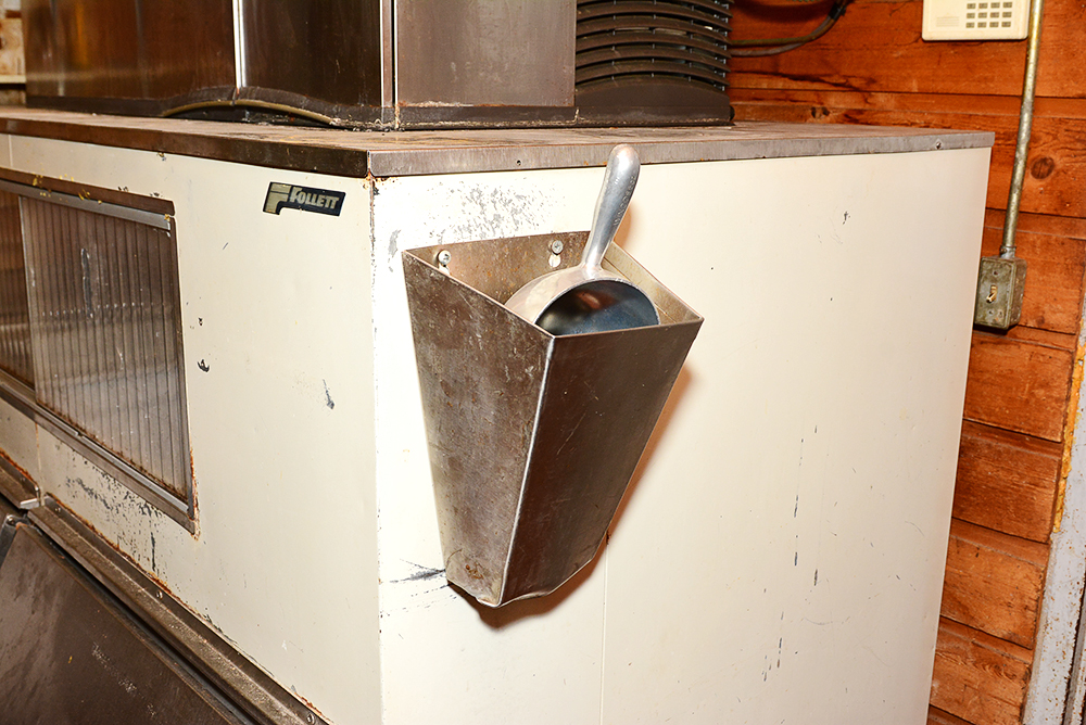 Manitowoc Commercial Ice Make and Follett Storage Bin