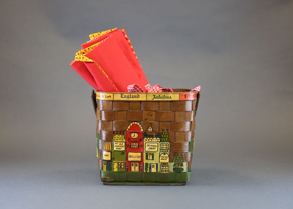 Vintage Picnic Basket Purse