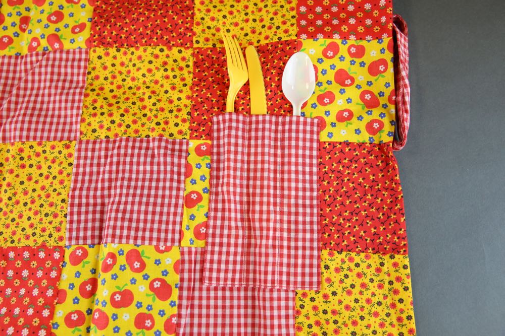 Vintage Picnic Basket Purse