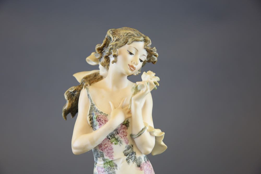 Giuseppe Armani Florence Figurine