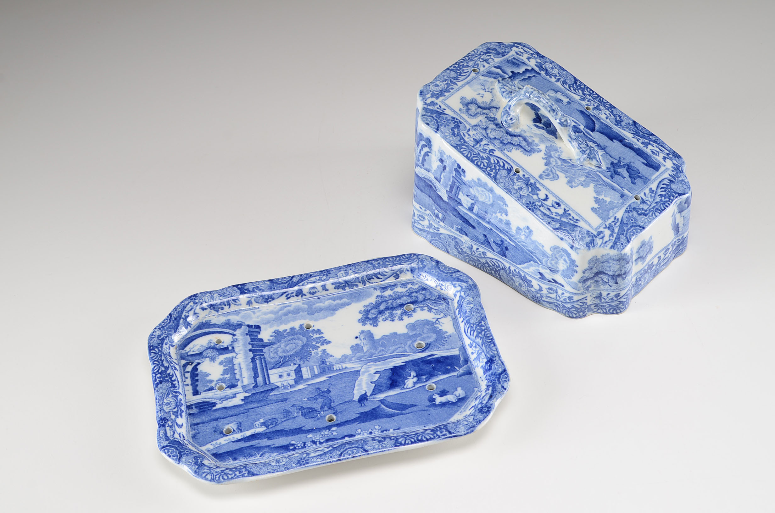 Copeland Spode Italian Lidded Cheese Dish