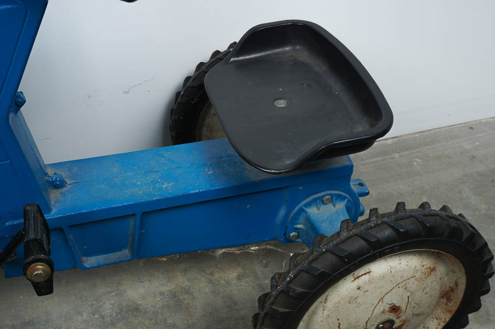 Vintage Ford TW-20 Toy Tractor