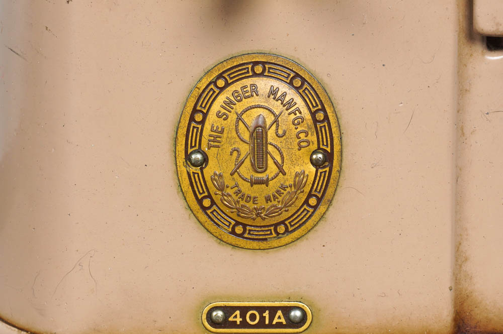 1956 Singer 401a Sewing Machine and Sewing Table