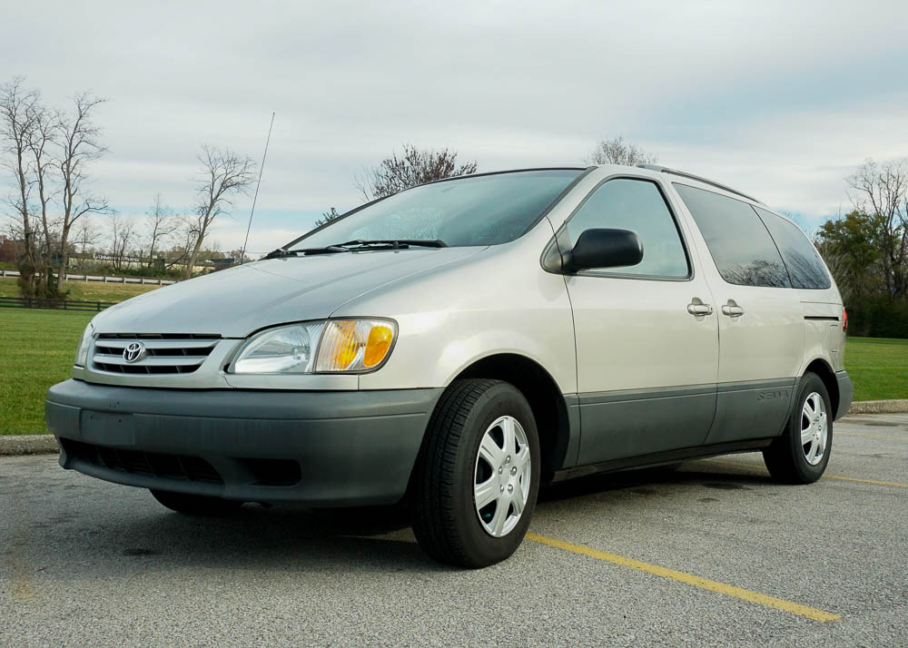 2003 Toyota Sienna Minivan