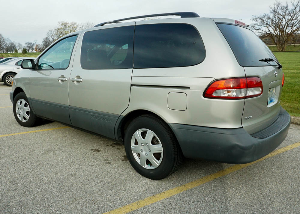 2003 Toyota Sienna Minivan