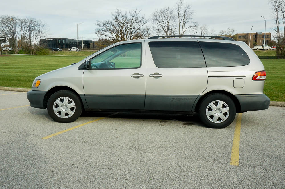 2003 Toyota Sienna Minivan