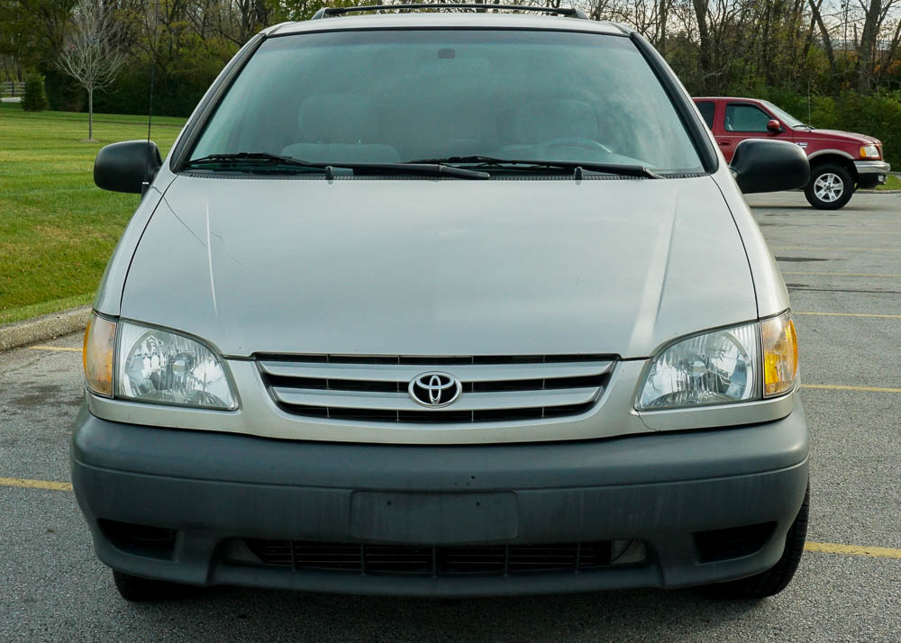 2003 Toyota Sienna Minivan