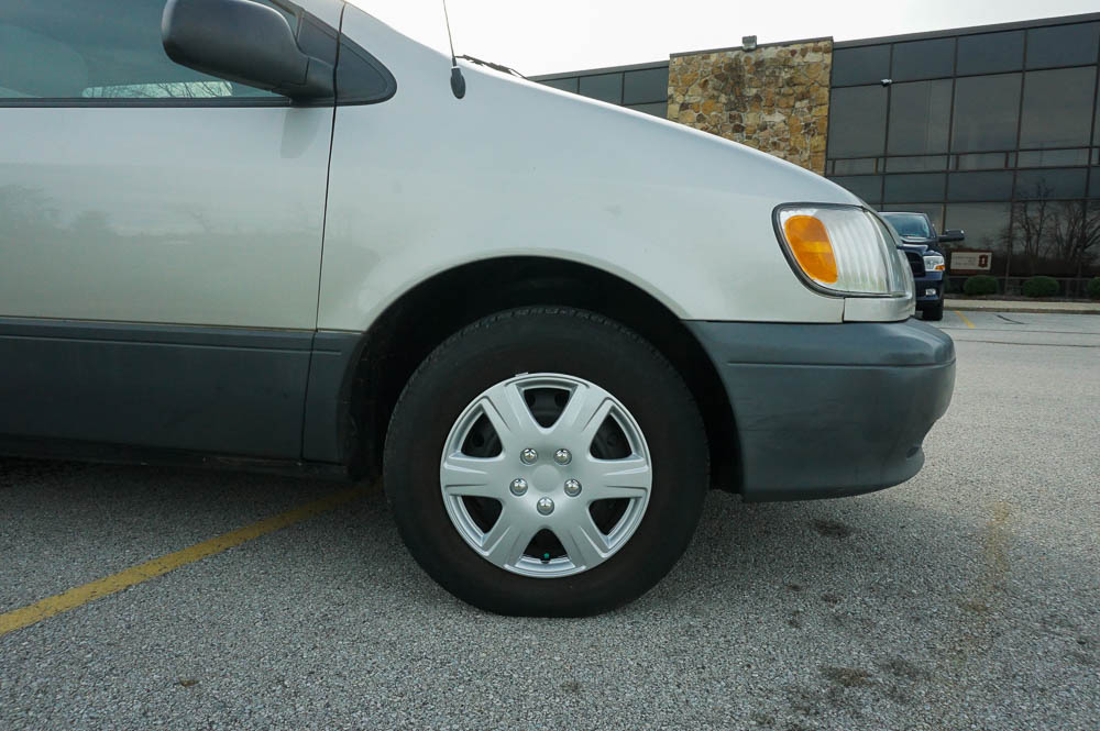 2003 Toyota Sienna Minivan