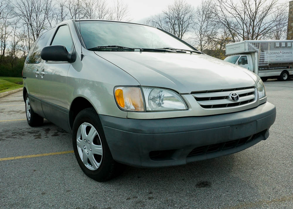 2003 Toyota Sienna Minivan