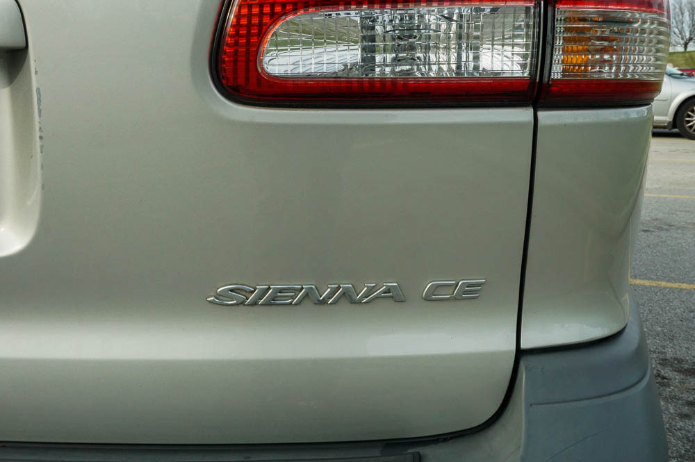 2003 Toyota Sienna Minivan