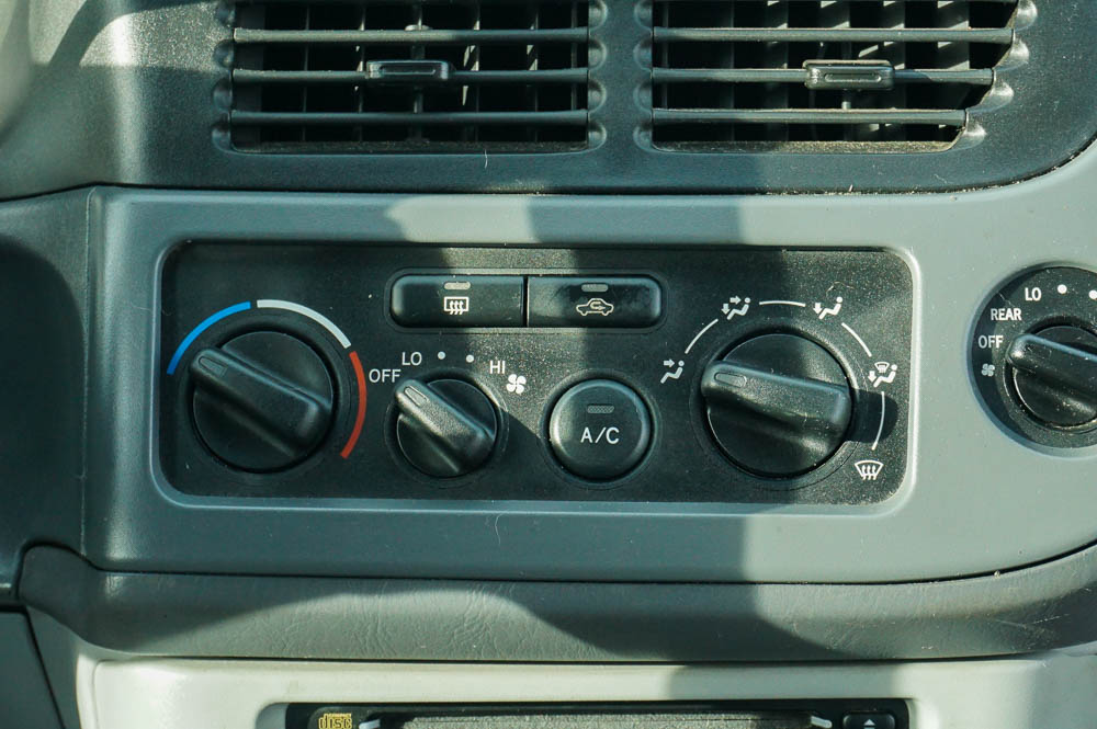 2003 Toyota Sienna Minivan