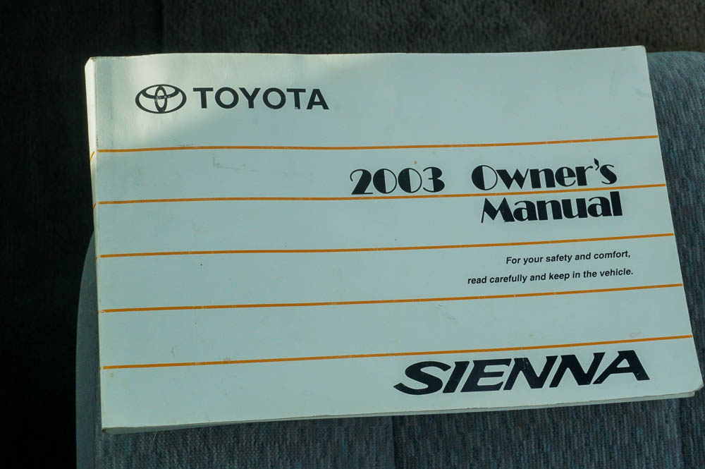 2003 Toyota Sienna Minivan