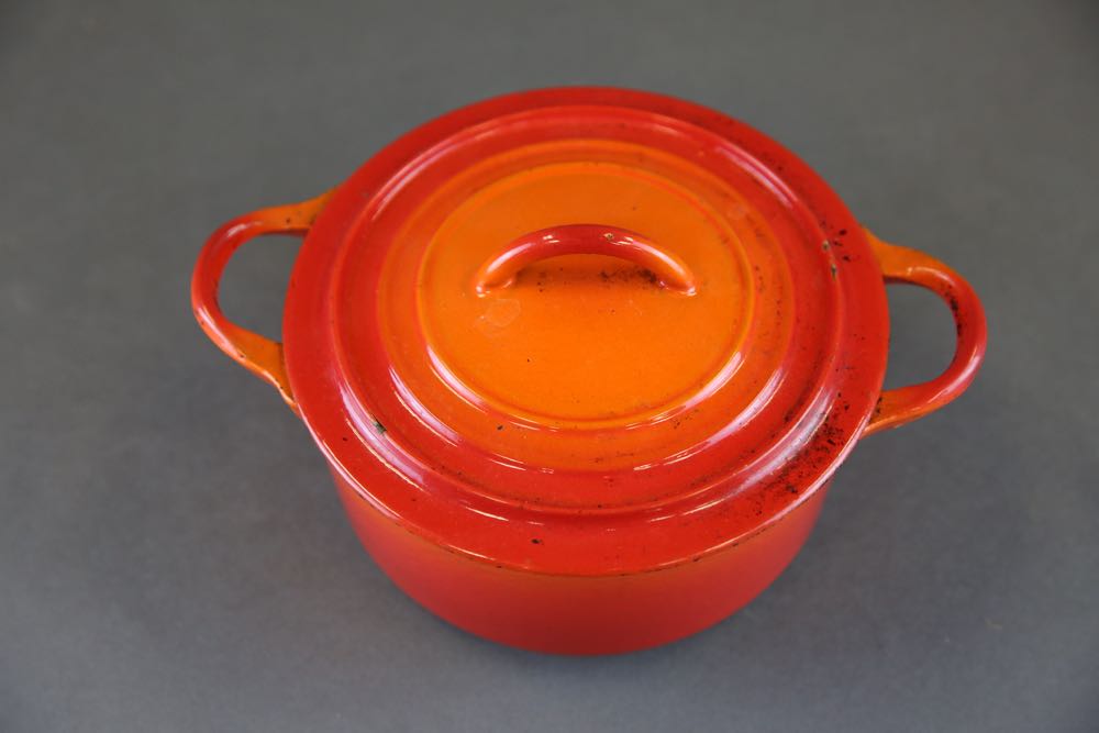 Williams-Sonoma Baking Stone and Two Cooking Pots