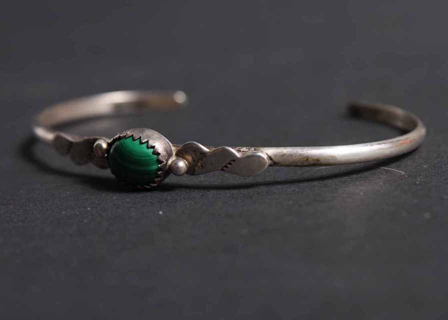 Vintage Southwestern Style Sterling Silver Bangle