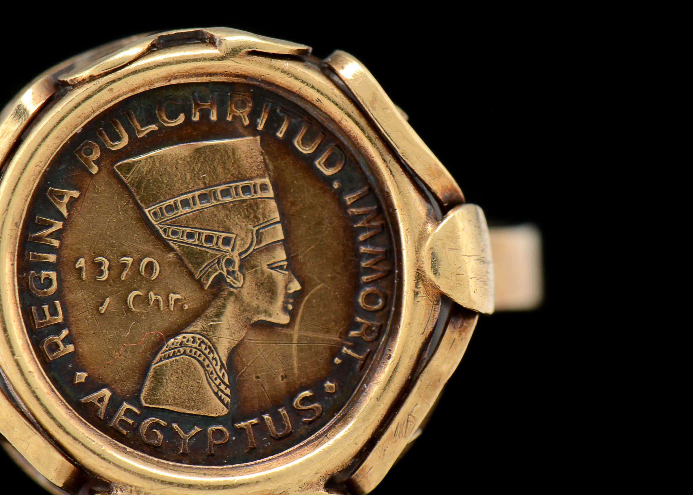 8K Yellow Gold Egyptian Revival Neferetti Coin Ring