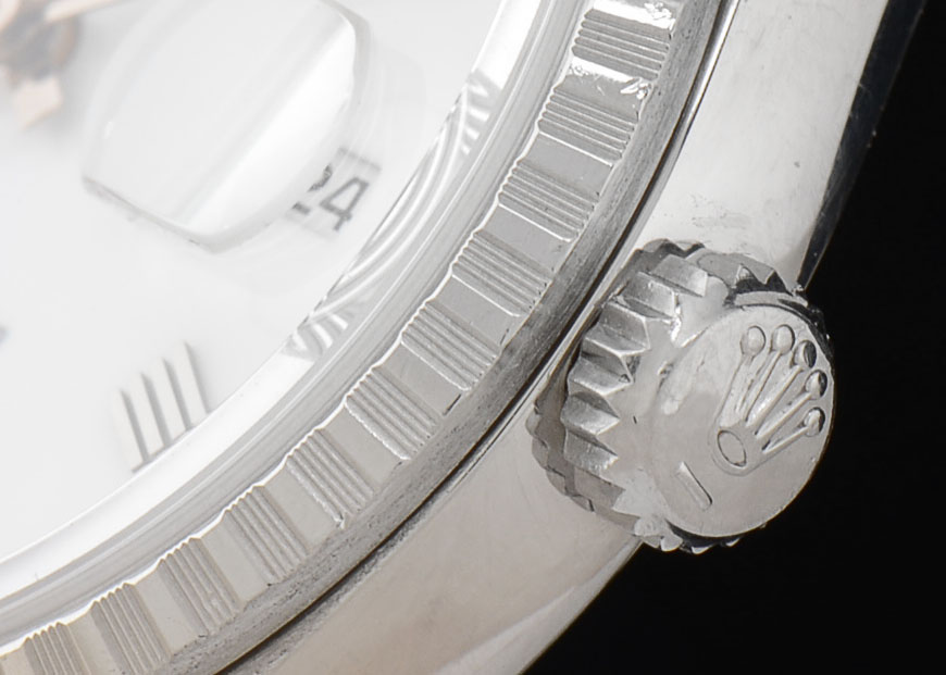 Rolex Datejust Steel 16220 Automatic White Roman Dial on Jubilee