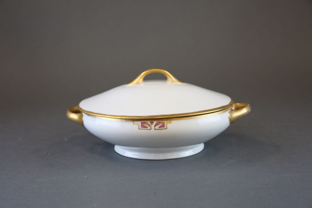 Circa 1920 Jaeger & Co. Bavarian Porcelain Set