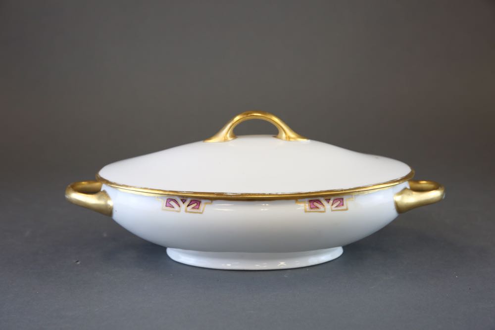 Circa 1920 Jaeger & Co. Bavarian Porcelain Set