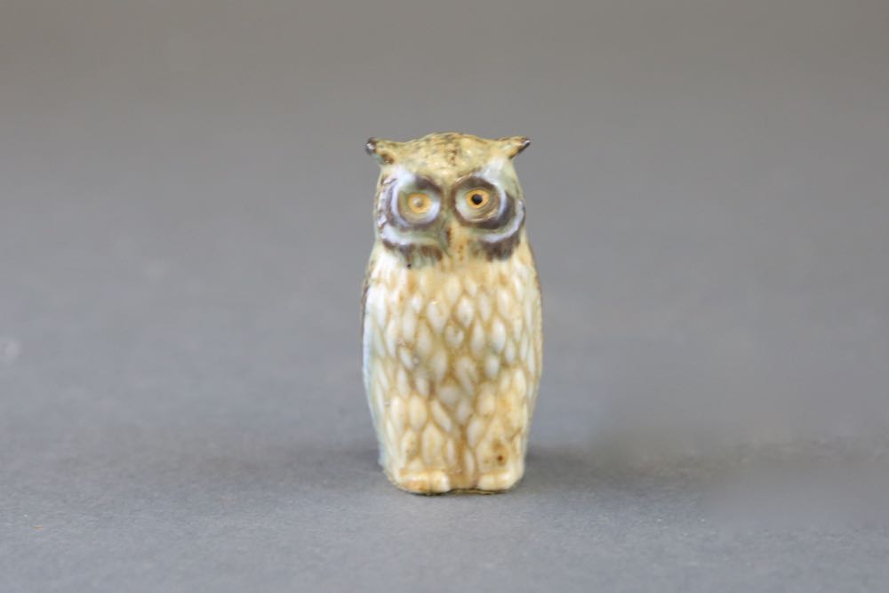 Assorted Small Decorative Items