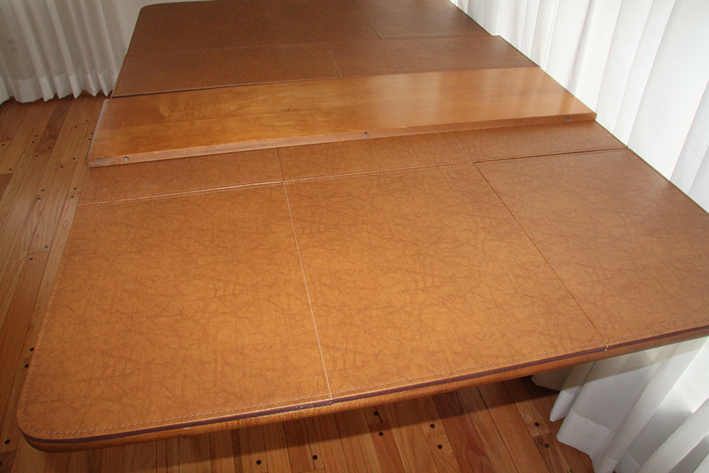 Antique St. Johns Table Company Maple Drop Leaf Table