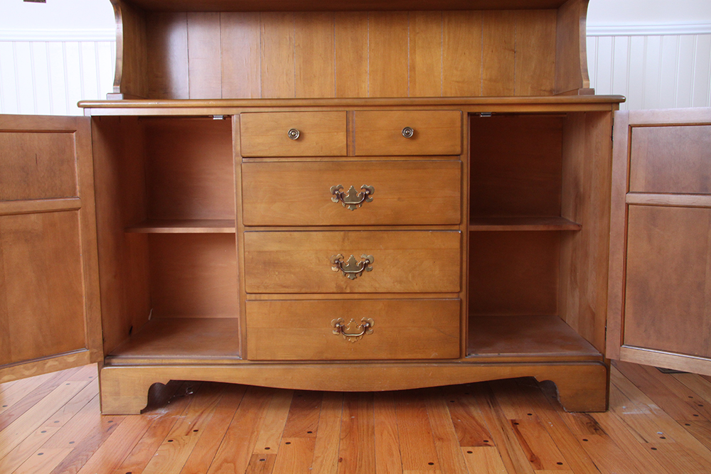 Antique St. Johns Table Company Maple Hutch