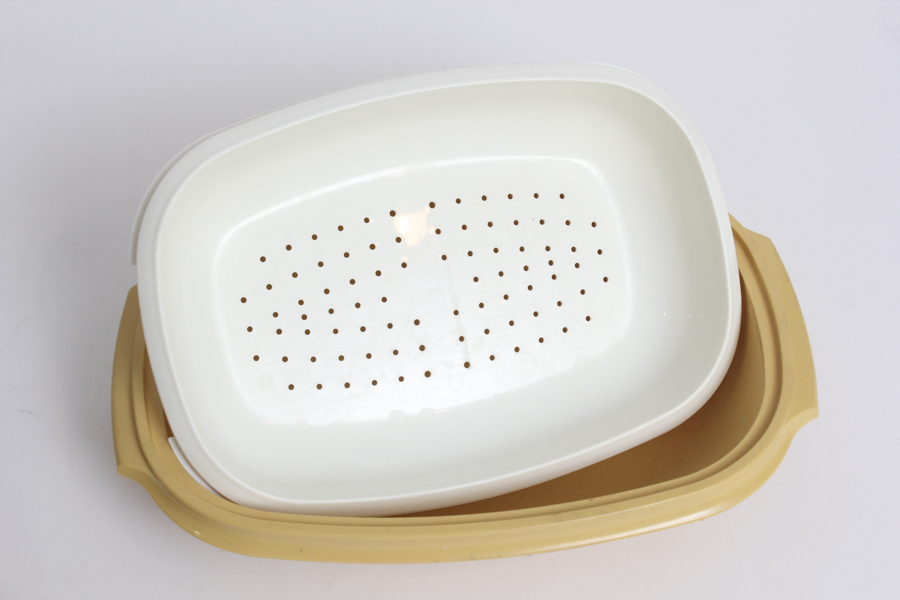 Collection of Vintage Kitchen Items