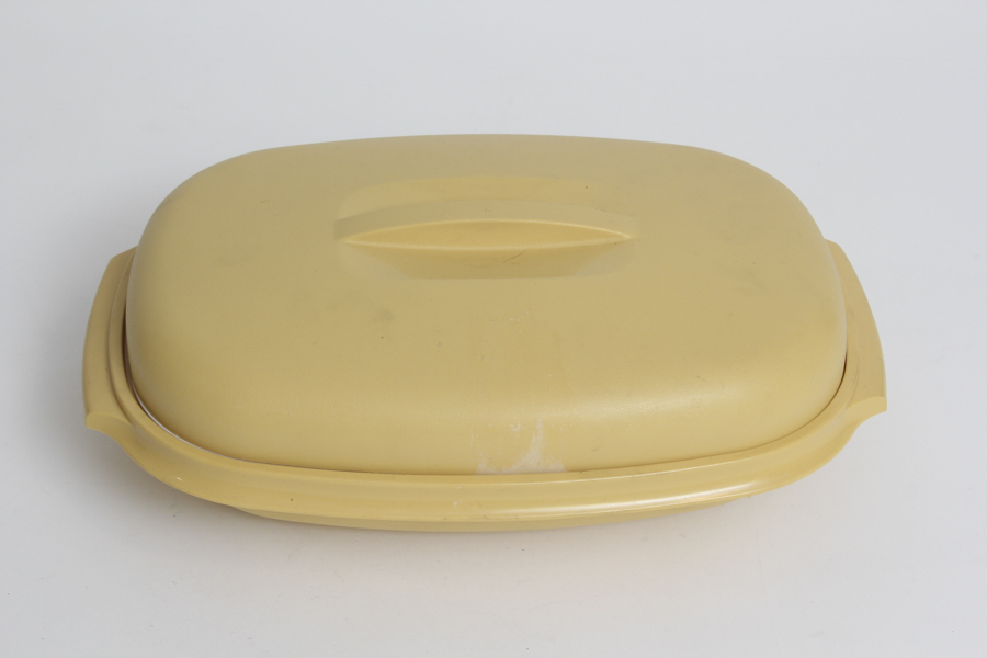 Collection of Vintage Kitchen Items