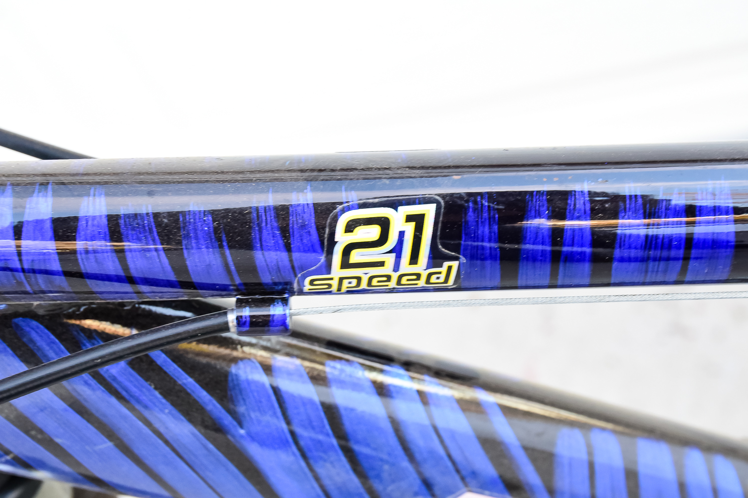 Mongoose MGX 21 Speed Mountain Bike