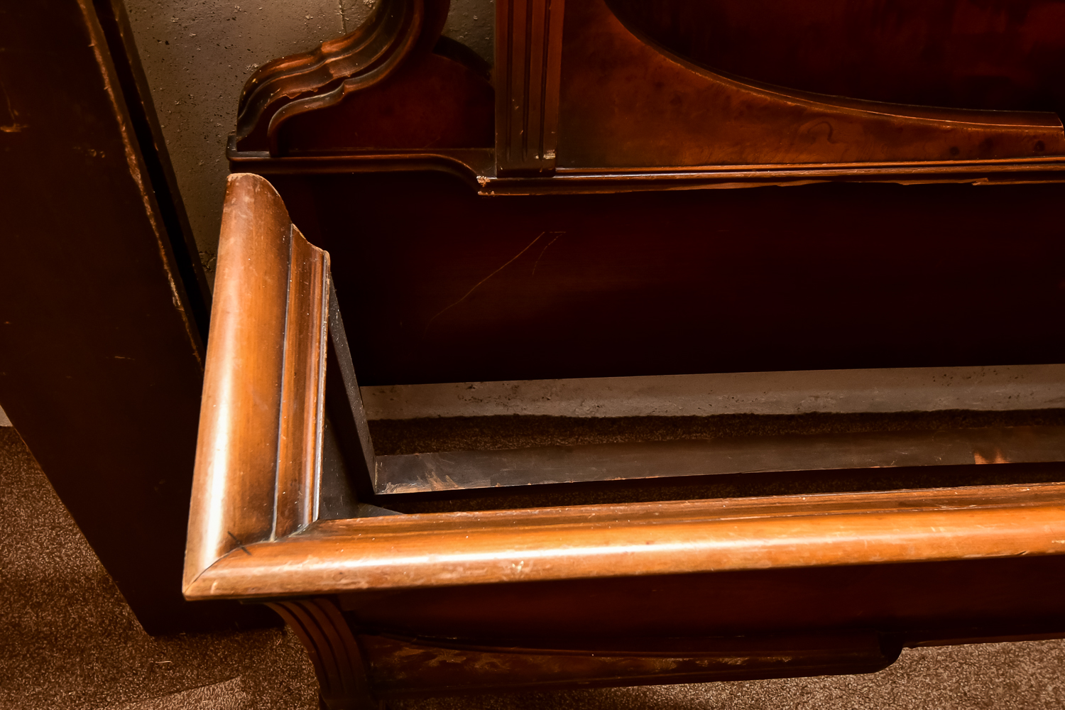 Antique Early Art Deco Full Bed