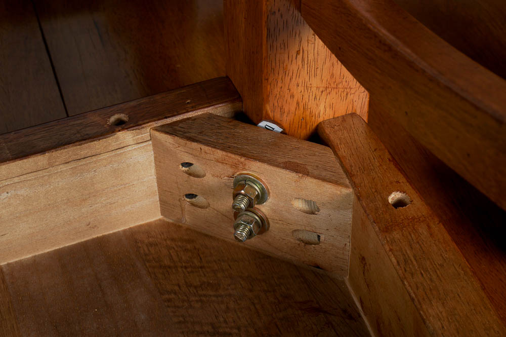 Mahogany Dining Table and Six Chairs