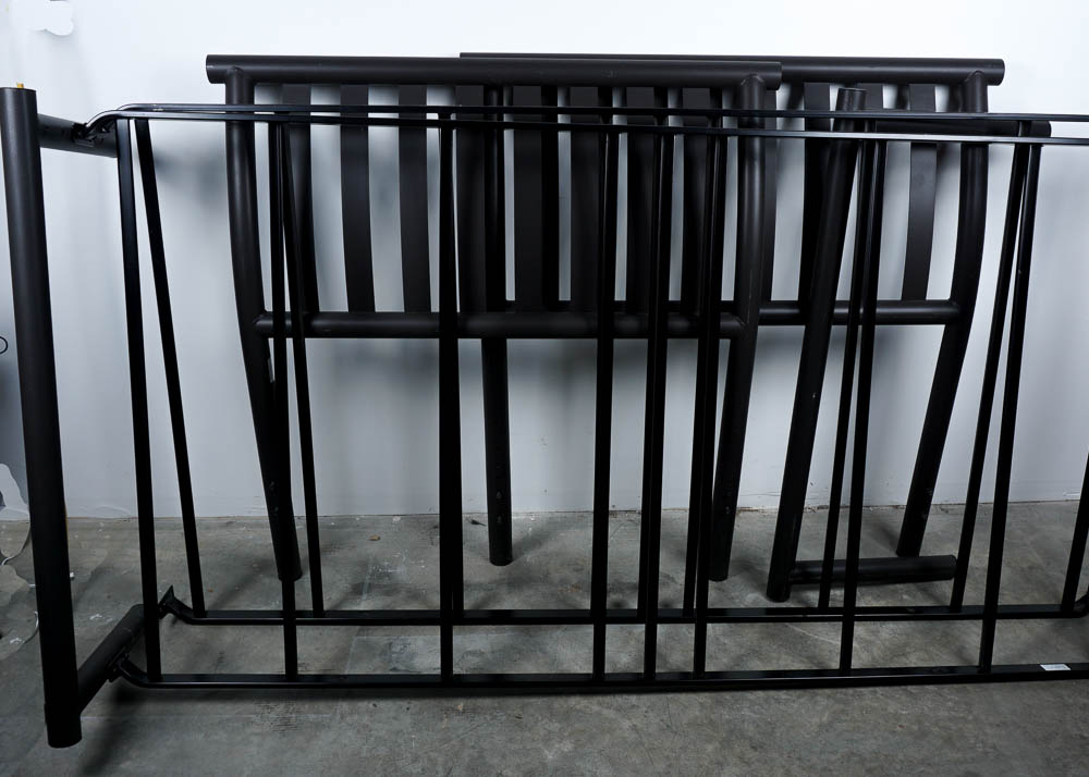 Matching Black Metal Twin Bed Frames