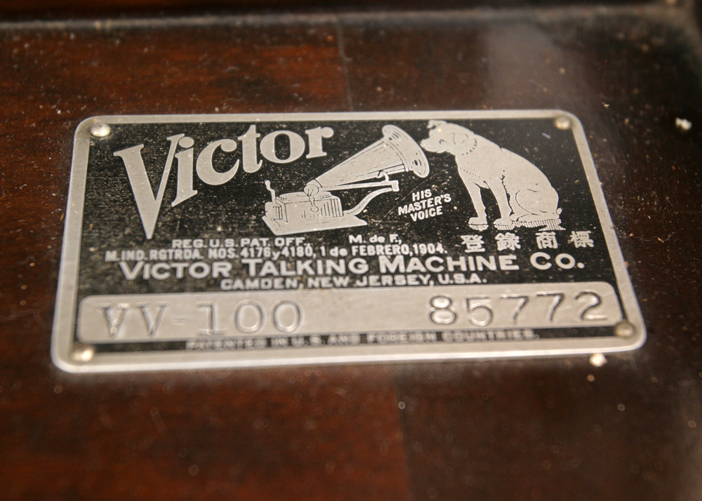 1922 Victor Victrola VV-100 Player
