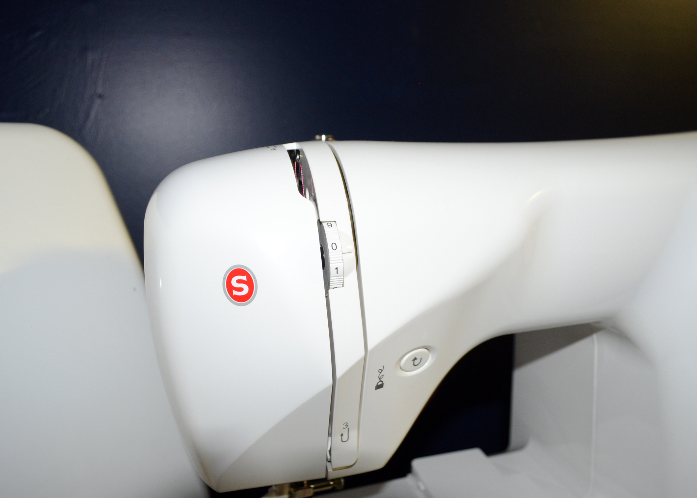 Singer Starlet 6699 Sewing Machine