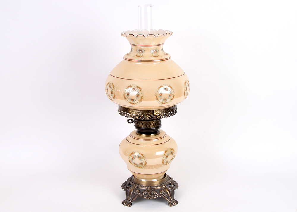 Victorian Style Banquet Lamp